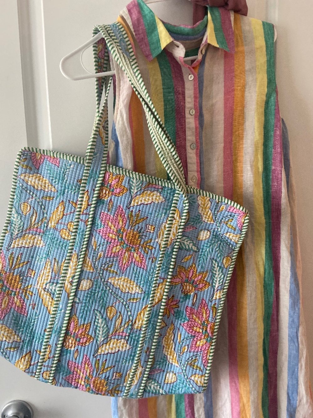 Linen dress with new tote 22 ptp
